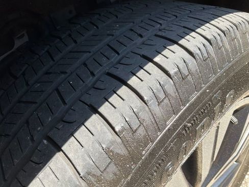 Used 2022 Nissan Rogue SV FWD image 12