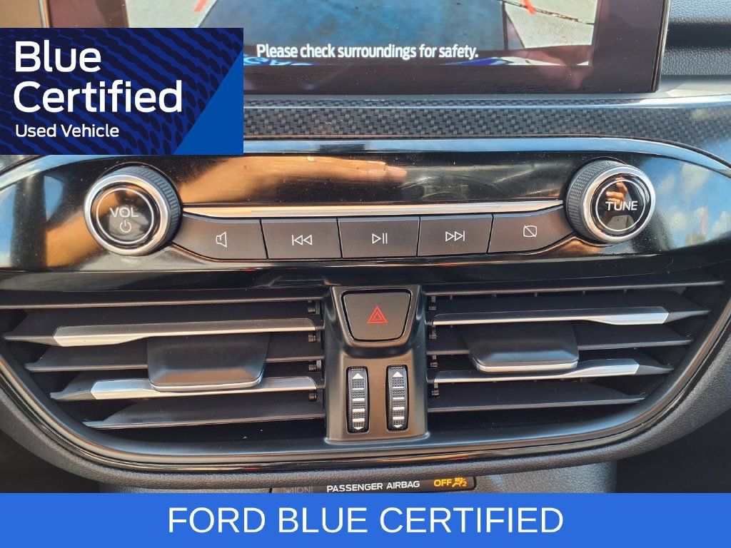 Certified 2025 Ford Escape ST-Line Select AWD/4WD image 21