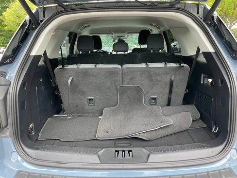 Used 2025 Ford Explorer Active RWD image 43