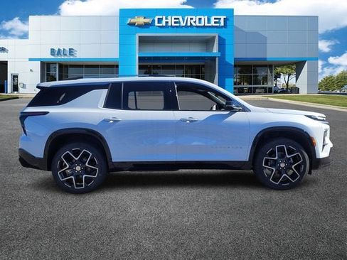 New 2026 Chevrolet Traverse High Country image 2