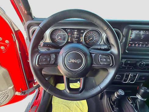 Used 2018 Jeep Wrangler Unlimited Sport S AWD/4WD image 38