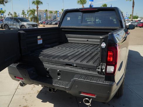 New 2026 Honda Ridgeline Black Edition image 8