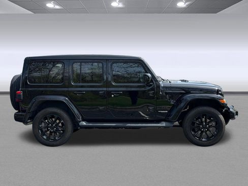 Used 2021 Jeep Wrangler Unlimited Sahara image 7