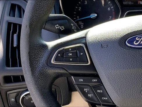 Used 2016 Ford Focus SE image 24