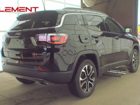 Used 2022 Jeep Compass Limited image 4