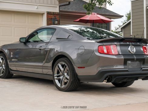 Used 2010 Ford Mustang Shelby GT500 RWD image 6