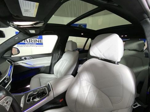 Used 2023 BMW X7 xDrive40i w/ Premium Package image 24