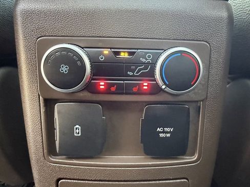 Used 2023 Ford Explorer King Ranch w/ Technology Package image 29