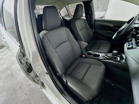 Used 2023 Toyota Corolla LE w/ LE Convenience Package FWD image 30