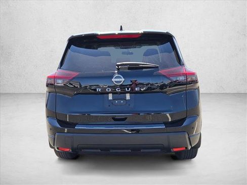 Used 2025 Nissan Rogue SV FWD image 6