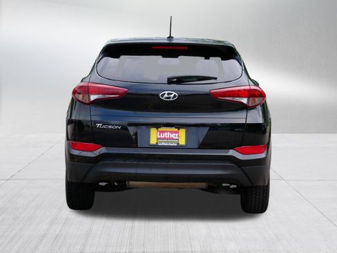 Used 2017 Hyundai Tucson SE FWD image 6