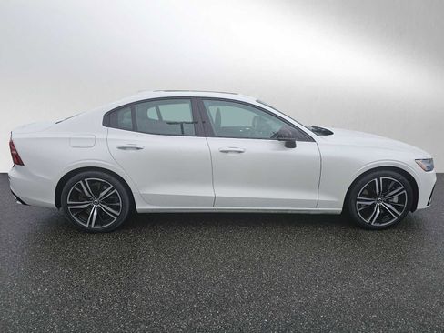 Certified 2022 Volvo S60 T8 R-Design Expression w/ Premium Package AWD/4WD image 3