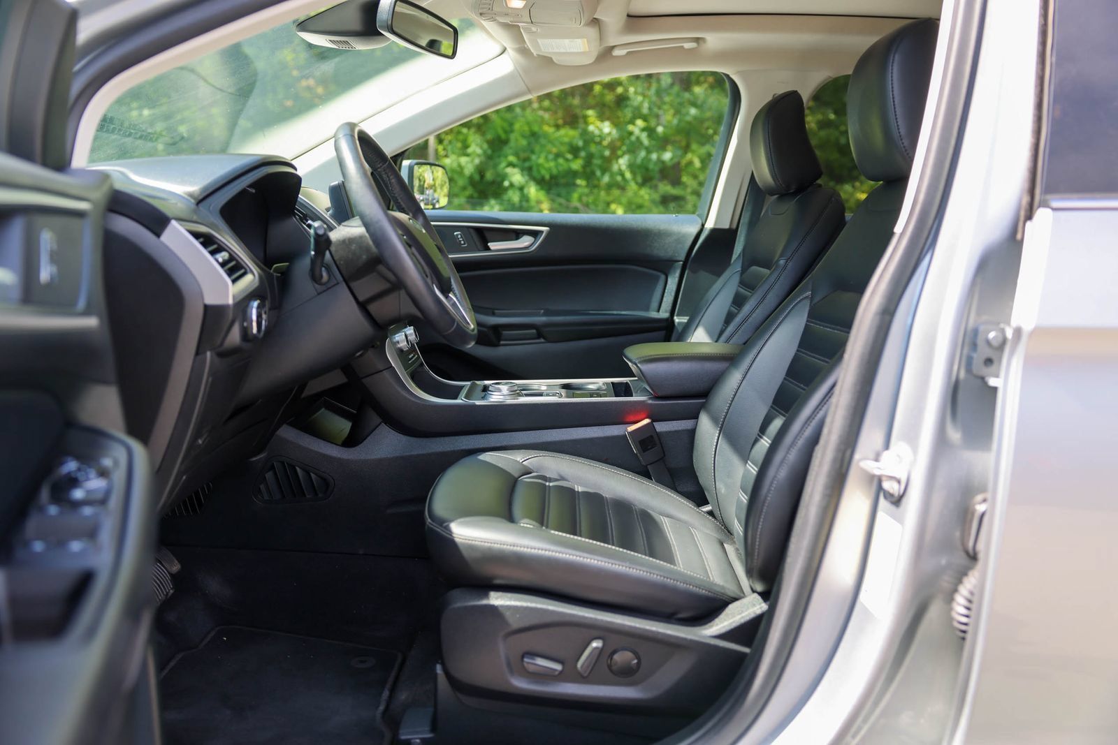 Used 2024 Ford Edge SEL w/ Convenience Package AWD/4WD image 12