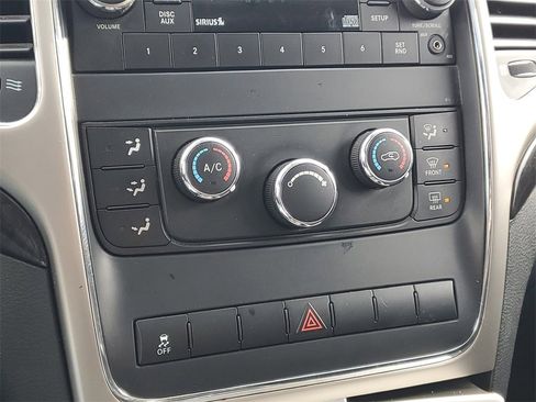 Used 2012 Jeep Grand Cherokee Laredo image 19