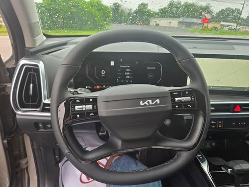 New 2026 Kia Sorento SX AWD/4WD image 17