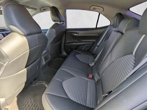 Used 2019 Toyota Camry SE image 18