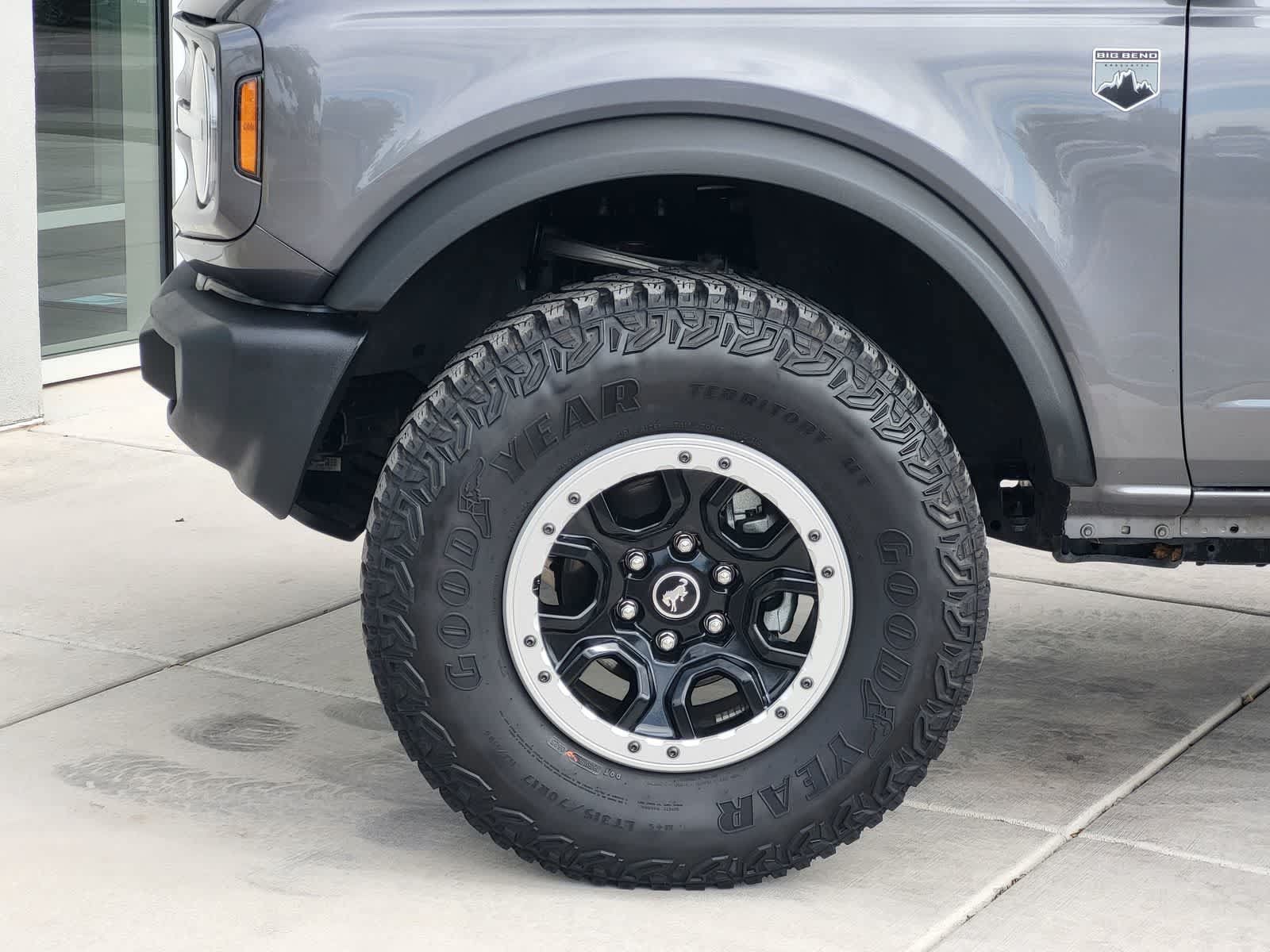 Used 2023 Ford Bronco Big Bend w/ Sasquatch Package AWD/4WD image 8