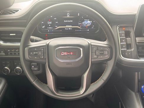 Used 2024 GMC Yukon XL AT4 w/ AT4 Premium Plus Package AWD/4WD image 22
