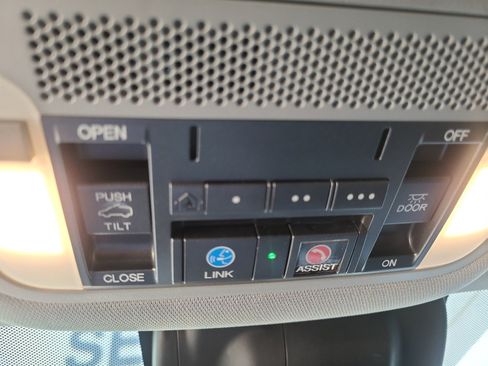 Used 2017 Acura MDX SH-AWD w/ Advance Package image 33