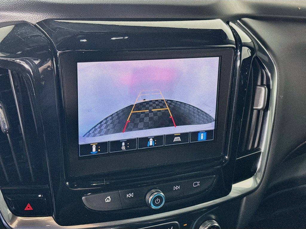 Used 2022 Chevrolet Traverse RS AWD/4WD image 16