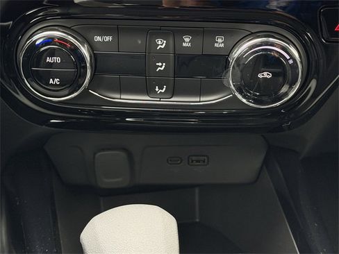 New 2026 Chevrolet Trax LT image 16