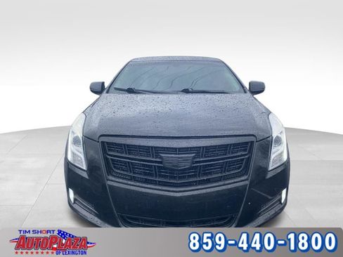 Used 2017 Cadillac XTS Luxury image 2