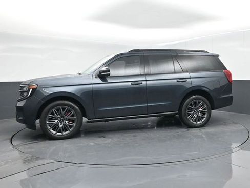 Used 2025 Ford Expedition Platinum w/ Stealth Performance Package AWD/4WD image 5
