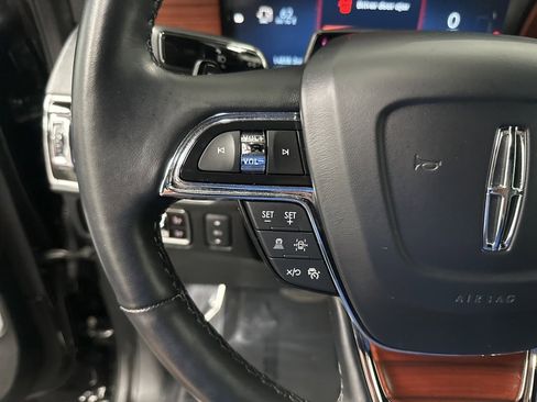 Used 2023 Lincoln Navigator L Reserve image 16
