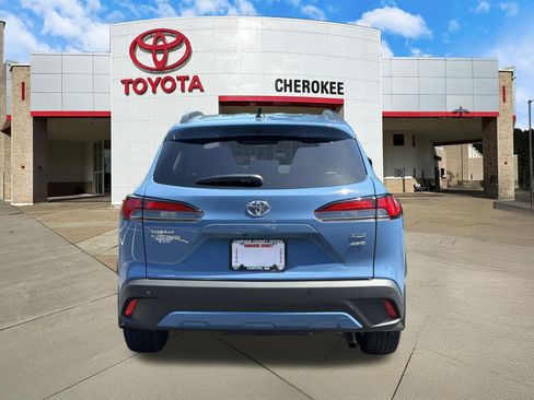 Used 2026 Toyota Corolla Cross XLE w/ Convenience Package AWD/4WD image 6