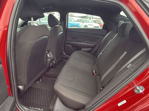 Used 2025 Hyundai Elantra Sport FWD image 22