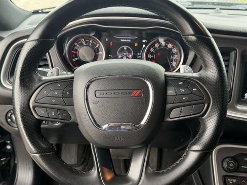 Used 2022 Dodge Challenger GT AWD/4WD image 11