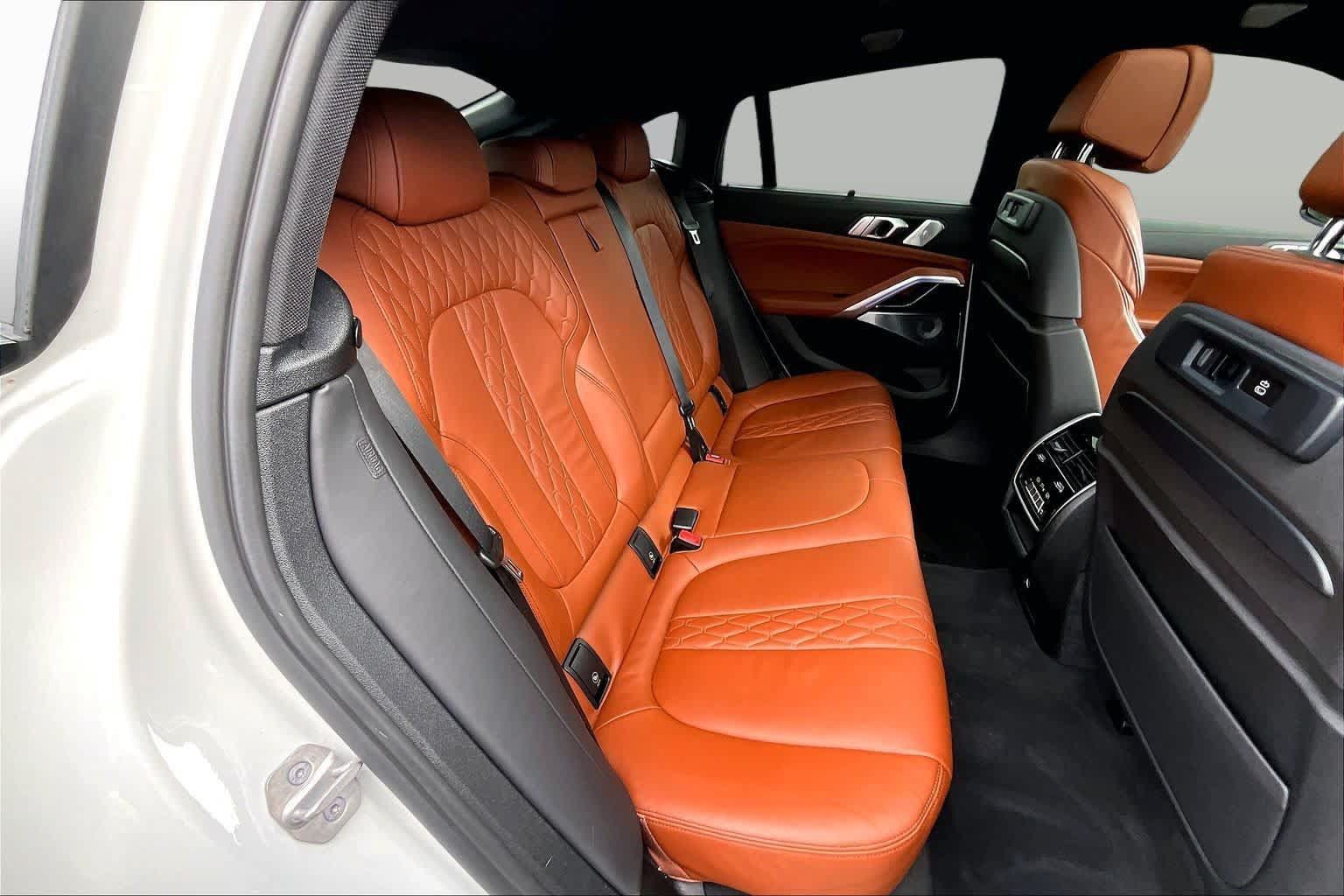 Used 2021 BMW X6 M50i w/ Executive Package AWD/4WD image 20
