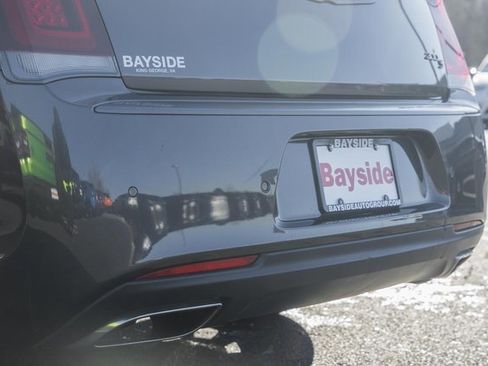 Used 2023 Chrysler 300 S image 19