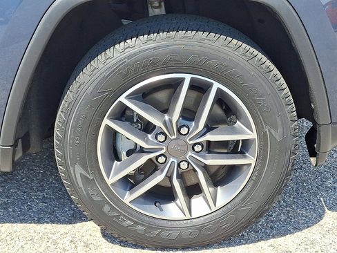 Used 2021 Jeep Grand Cherokee Limited AWD/4WD image 8