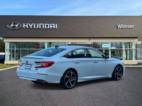 Used 2021 Honda Accord Sport image 4