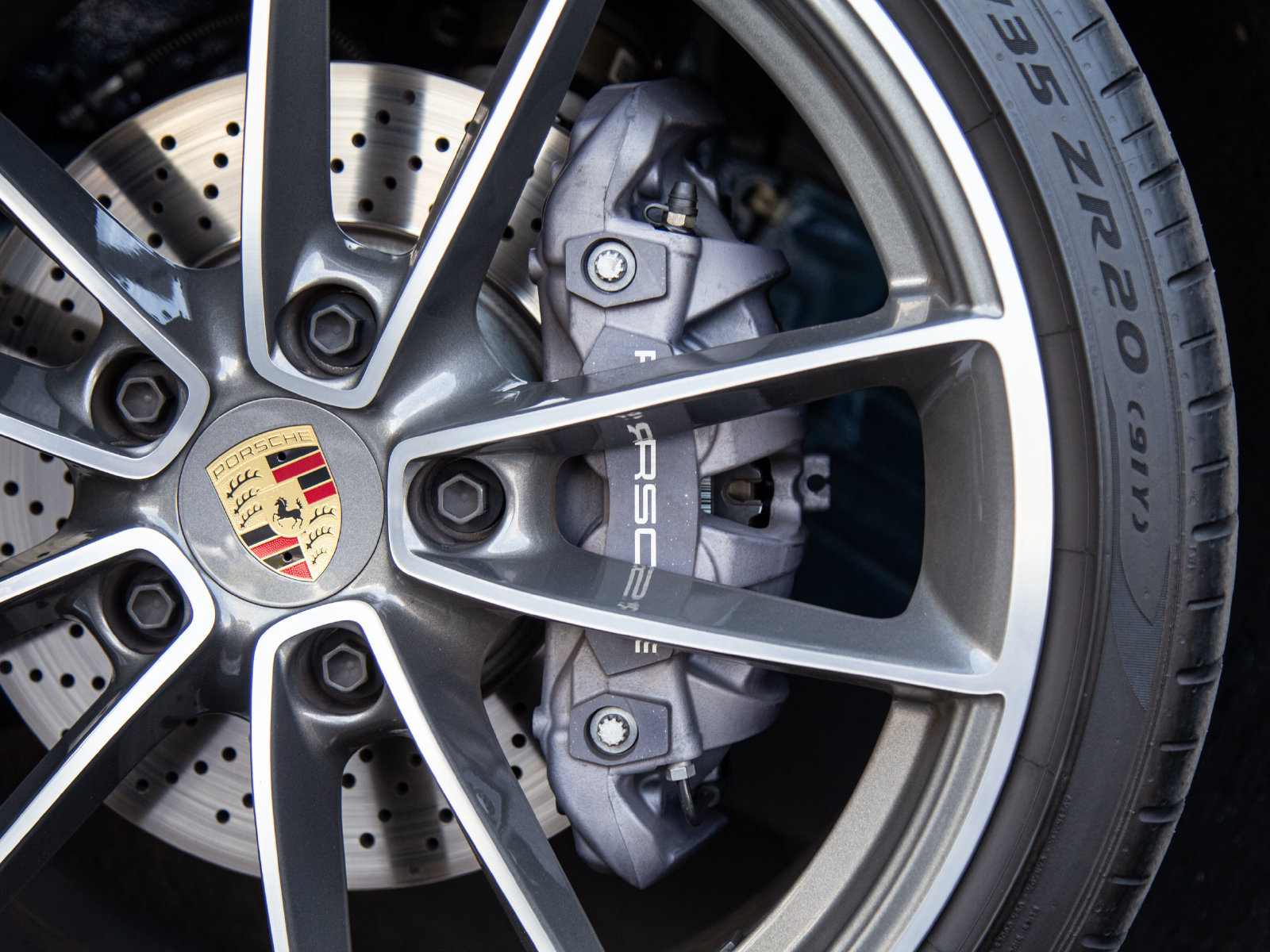 Certified 2024 Porsche 911 Carrera 4 AWD/4WD image 4