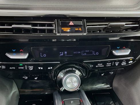 Used 2024 Acura MDX SH-AWD image 22