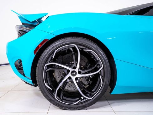 Used 2026 McLaren 750S Spider RWD image 18