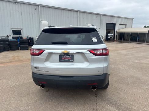 Used 2020 Chevrolet Traverse LT w/ LT Premium Package AWD/4WD image 8