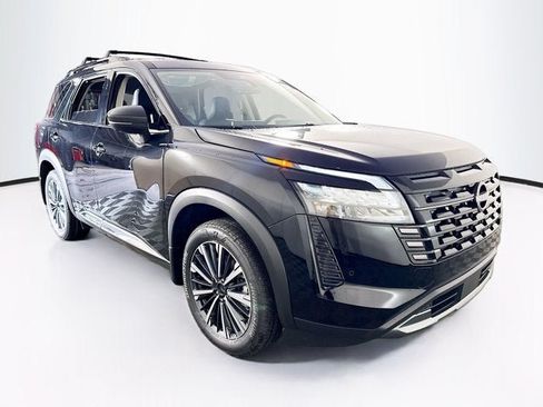 New 2026 Nissan Pathfinder Platinum w/ Cargo Package AWD/4WD image 3