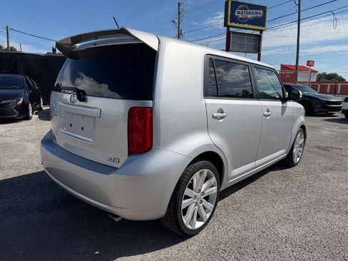 Used 2009 Scion xB FWD image 5
