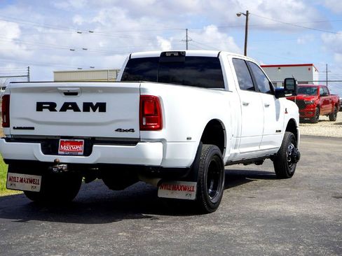 Used 2025 RAM 3500 Laramie w/ Night Edition AWD/4WD image 6