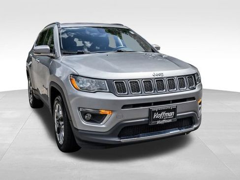 Used 2019 Jeep Compass Limited AWD/4WD image 2