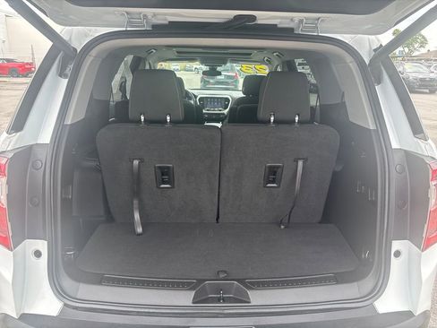 Used 2023 GMC Acadia SLE w/ Driver Convenience Package FWD image 30
