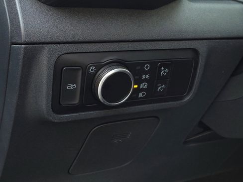 Used 2024 Ford Mustang Convertible image 14