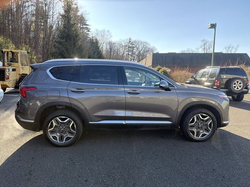Used 2023 Hyundai Santa Fe Limited image 4
