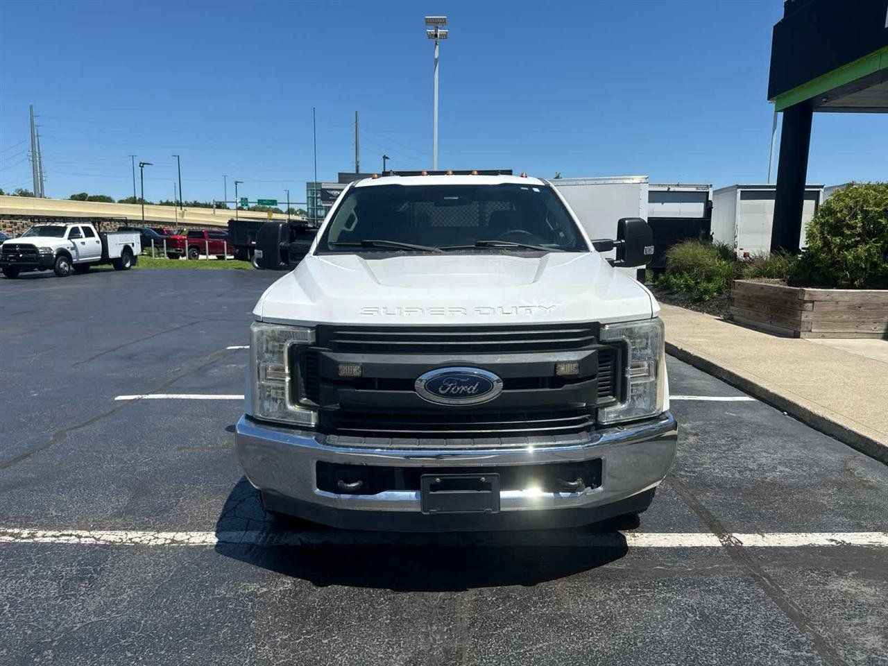Used 2017 Ford F350 XL w/ Power Equipment Group RWD image 3