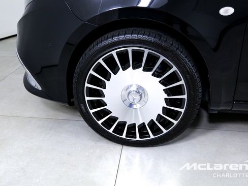 Used 2018 Mercedes-Benz Metris Passenger image 33