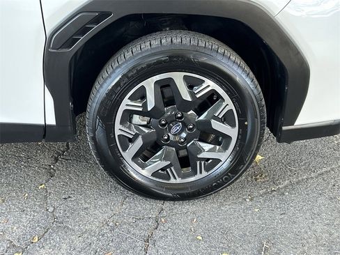 Certified 2025 Subaru Forester image 13