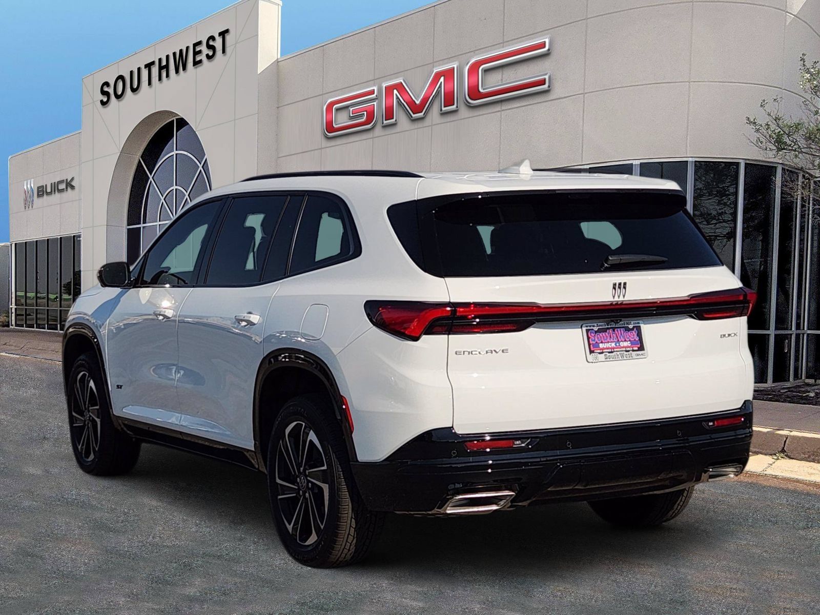 New 2027 Buick Enclave Sport Touring w/ Power Package FWD image 4